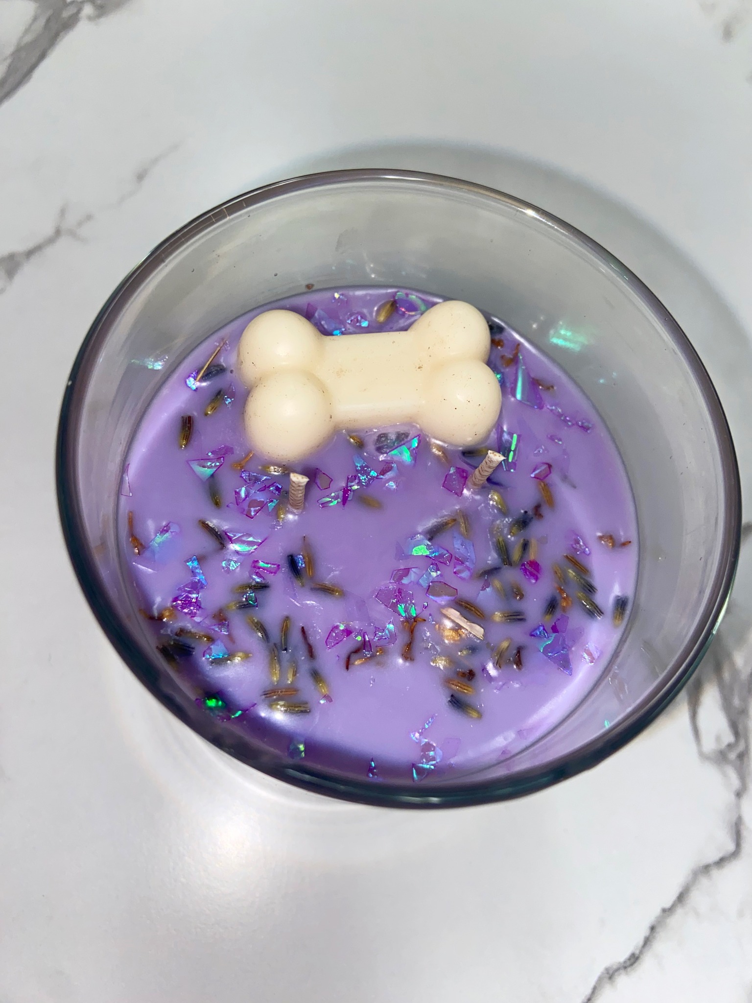Bryzee candle with dog bone